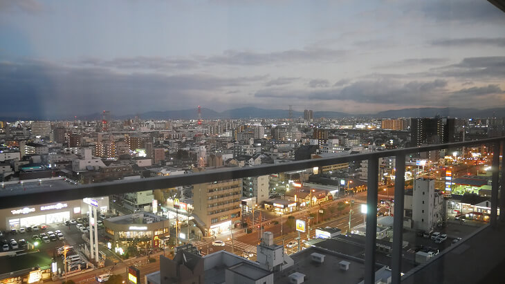 大阪ジョイテルホテル　窓からの眺め夕暮れ時の画像